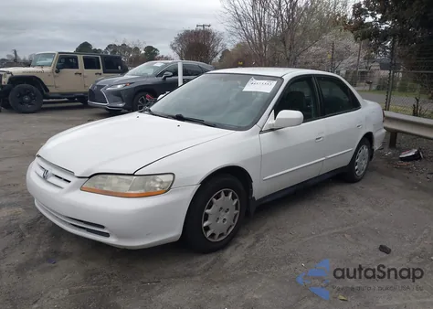 2001 Honda Accord 2.3 Lx z USA, uszkodzony, nr VIN 1HGCG56491A095901